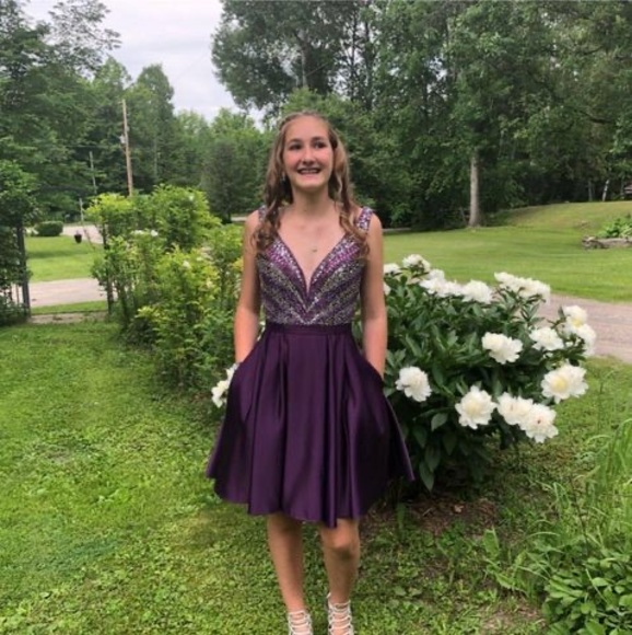 Meet your Posher, Maddi - Picture 1 of 1